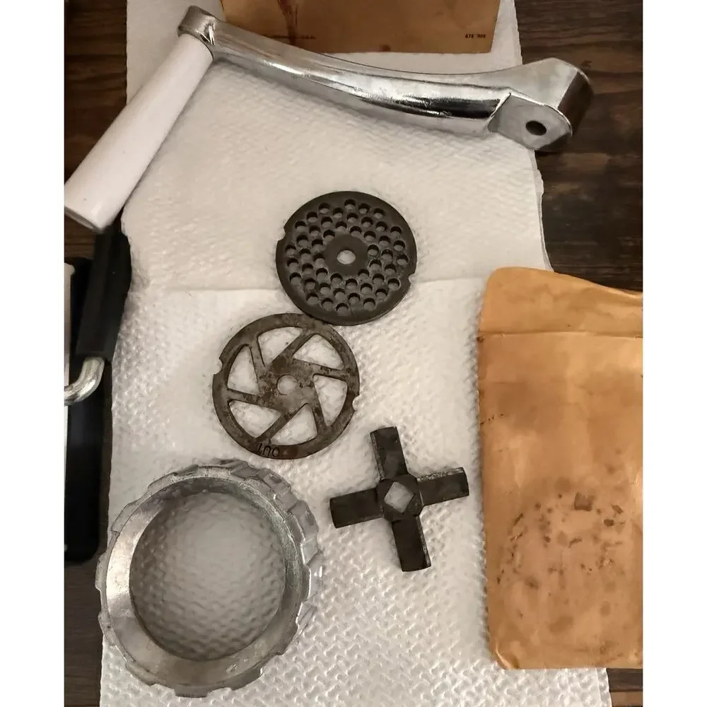 VTG Rival grind-o-mat 303 sh White Grinder/Food Chopper Manual Suction Complete
